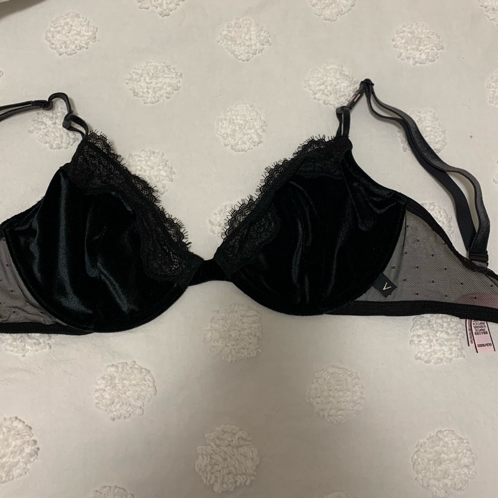Victoria secret underwire bralette - 32DD
